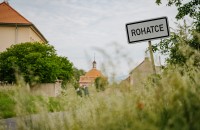 Hrobce, Rohatce a okolí